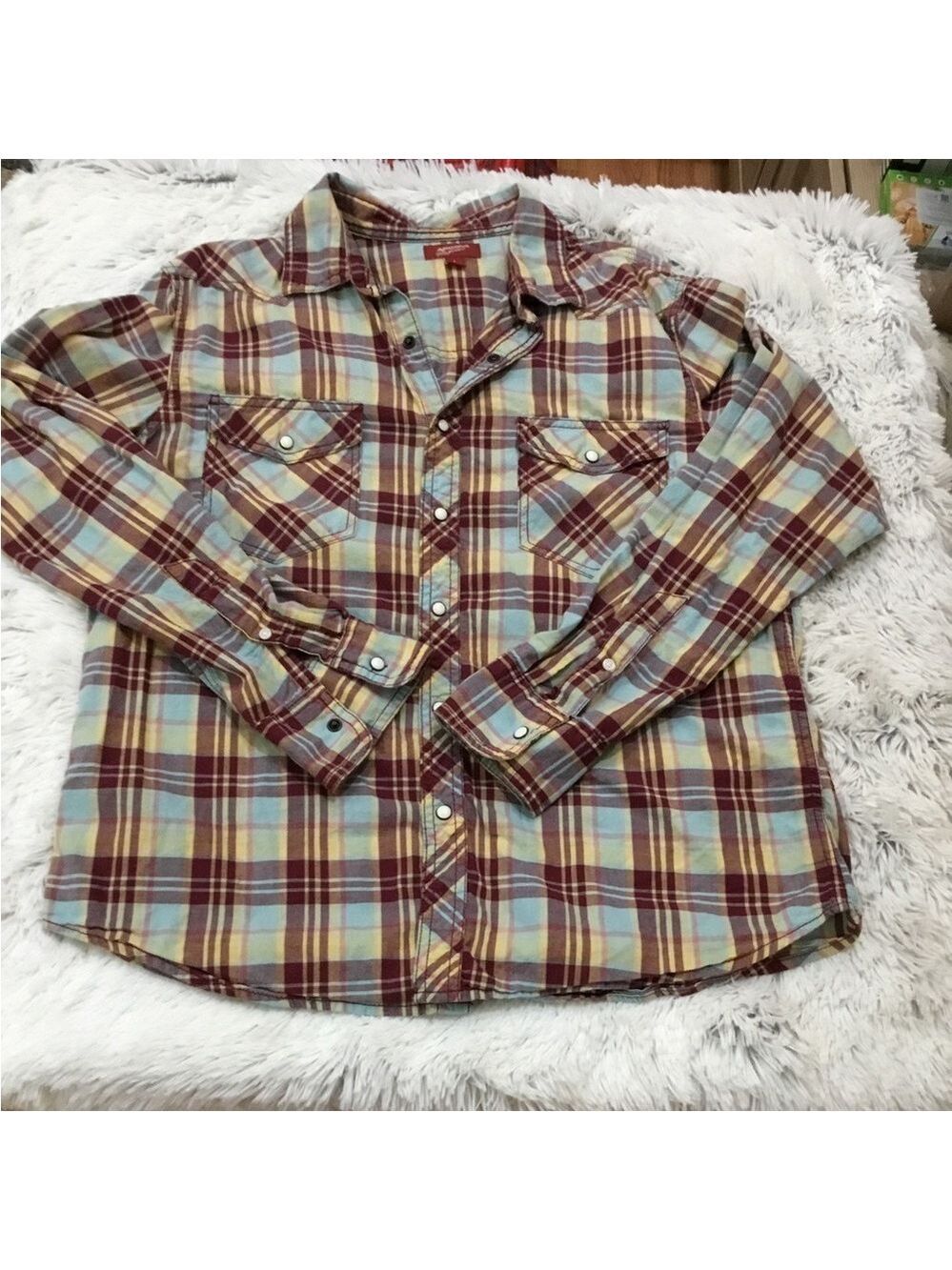 Arizona Jeans Company snap front Men’s Large long sleeve plaid lightweig…